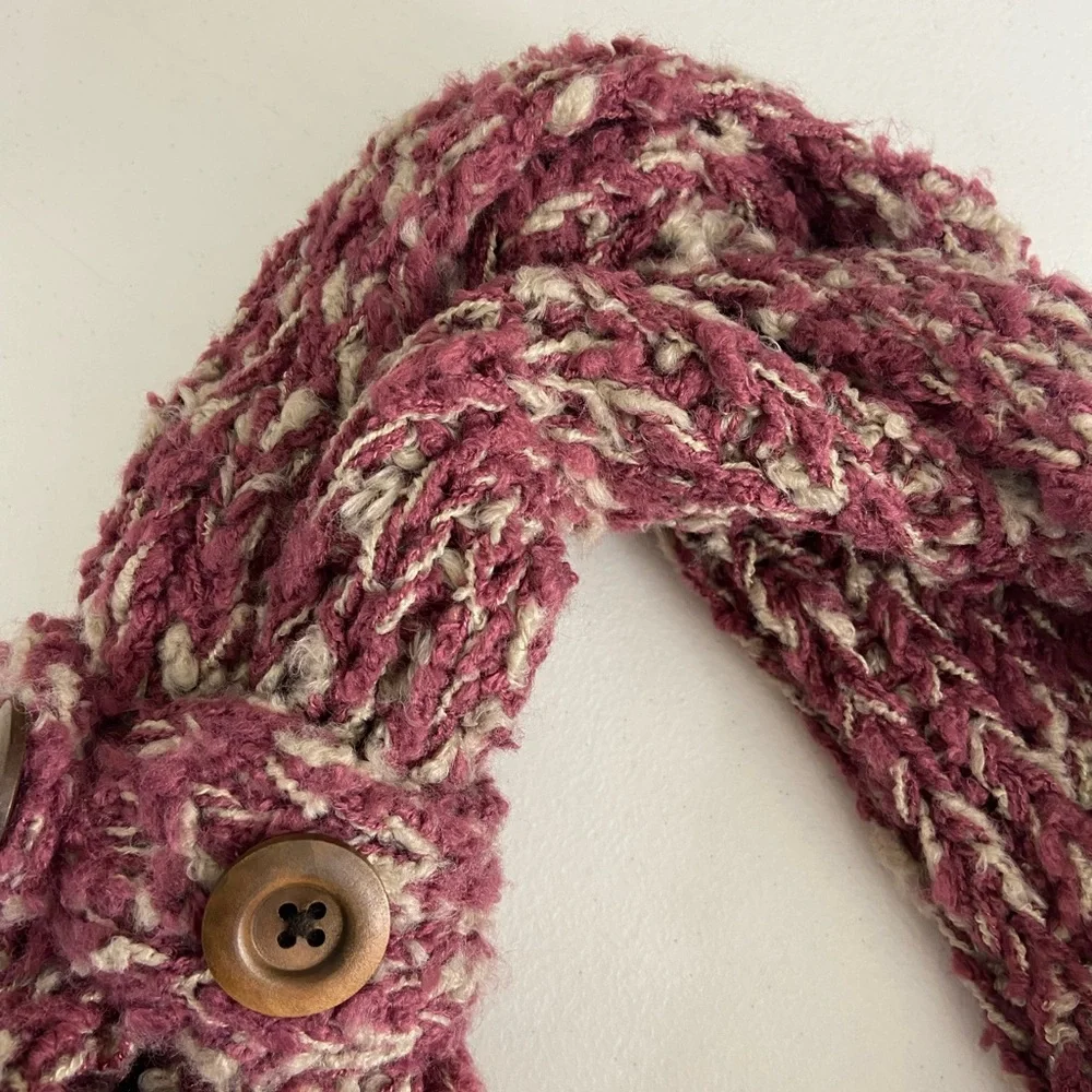 EUC women’s burgundy cream double loop infinity thick knit plush scarf buttoned‎